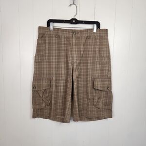 Cabela's Shorts Mens Size 36 Tan Check Plaid Cargo Cotton Flat Front Hiking